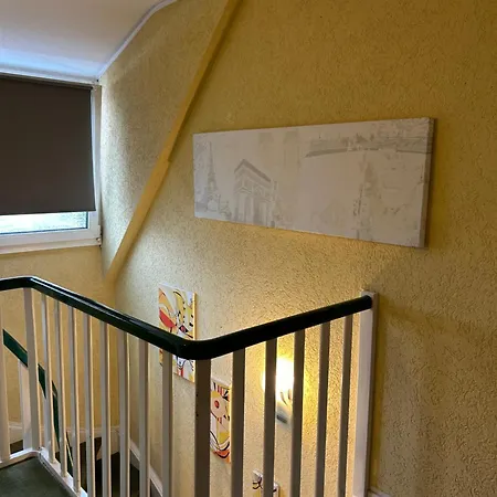 Im Duesseldorfer Norden Daire Düsseldorf